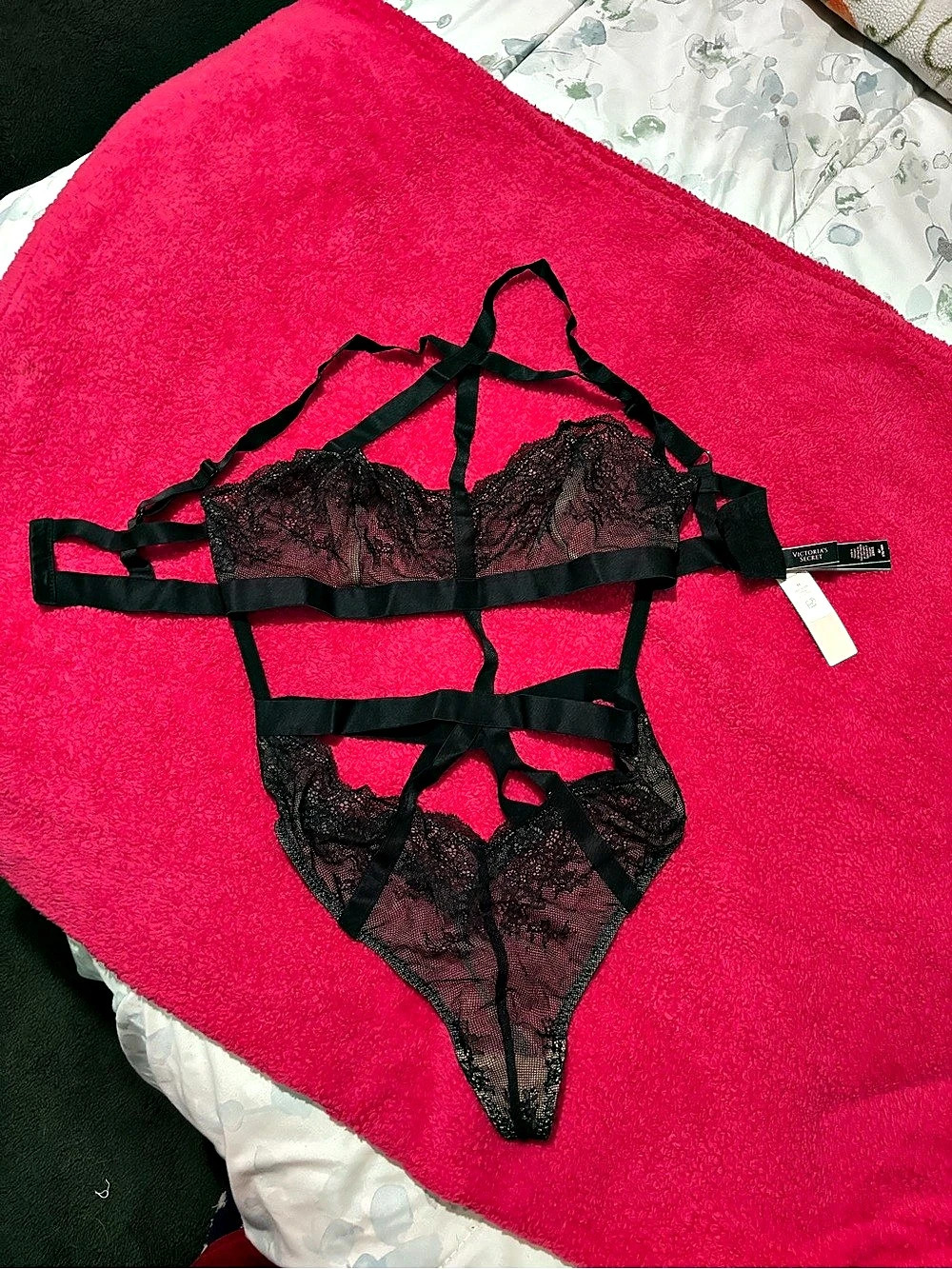 Victoria's Secret Dream Angels Lace Strappy Triangle Peekaboo Teddy Black Lace